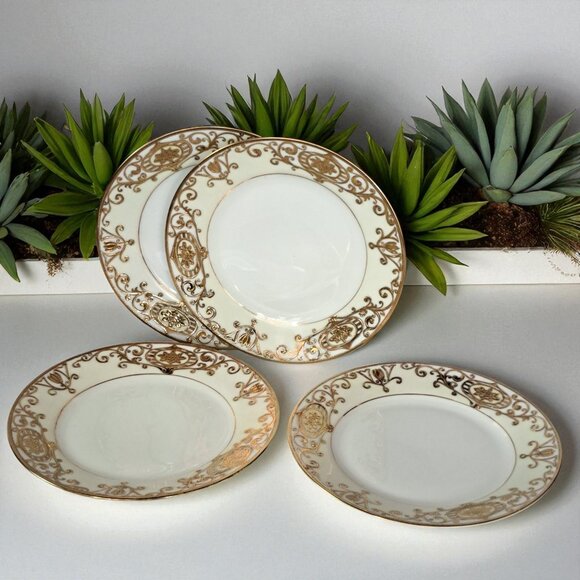 Set of Four Noritake CHRISTMAS BALL 43061/175 Bread & Butter Plates - Picture 2 of 8